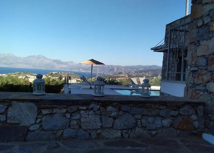 Villa Enigma Agios Nikolaos con Piscina