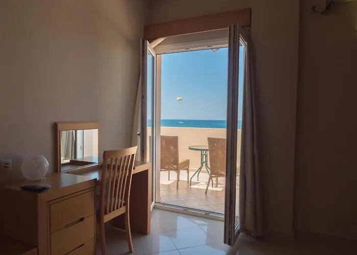 Alexandra Seaside Villas Platanés