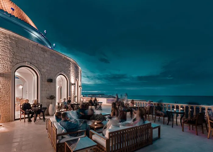 Hotel mit Tennisplatz in Limenas Chersonisou