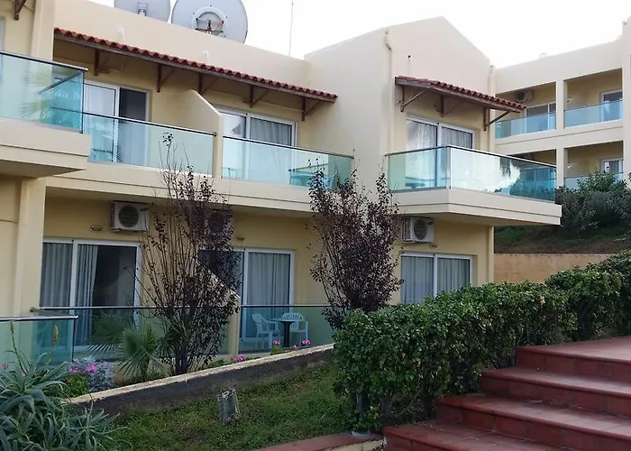 Chrysalis Hotel (Adults Only) Херсонісос
