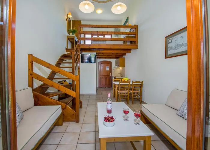 Ωμέγα Πλατανιάς Aparthotel Platanés