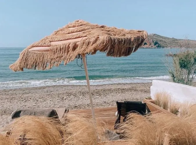 Esperanto Seafront Studio Agia Marina