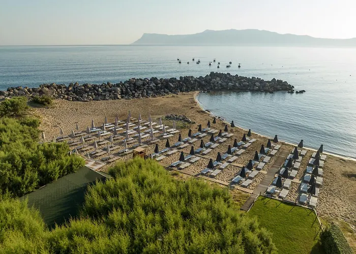 Chania (Crete) Hotels with Tennis Court