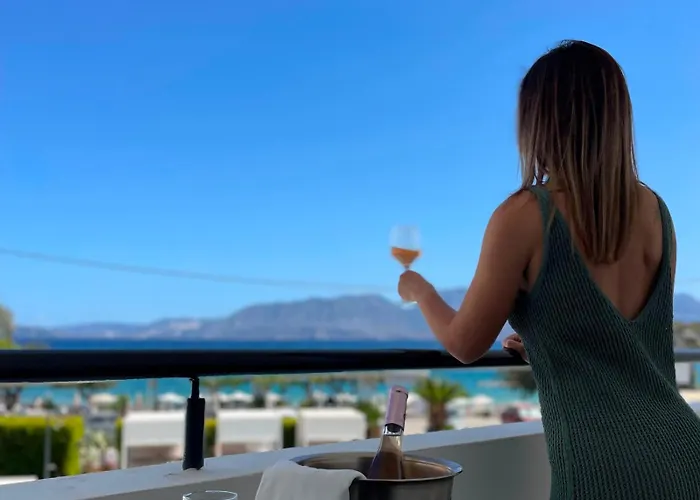 Faedra Beach Amoudara 