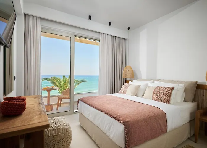 Aparthotel Artemis Makrýgialos