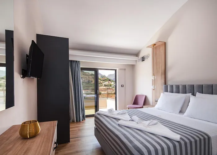 Sapphire Horizon Suites Kíssamos