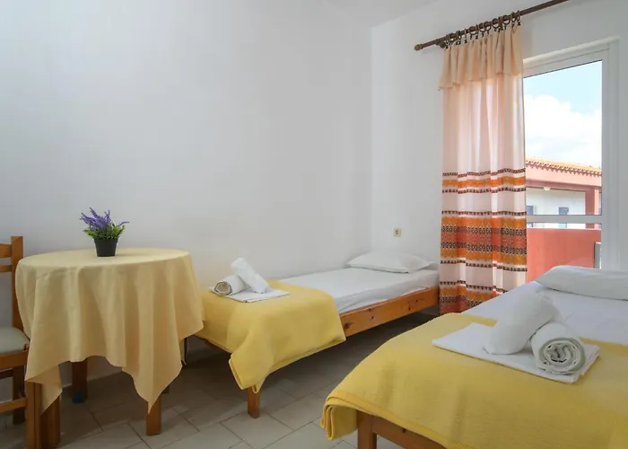 Haris Apartments Kokkini Hani