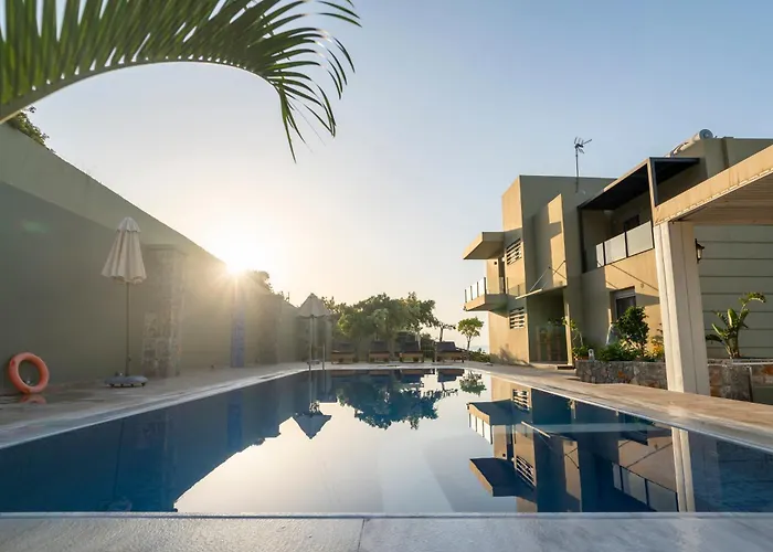 Royal Hill Villa - Private Pool - Sleeps 8 Limenas Chersonisou