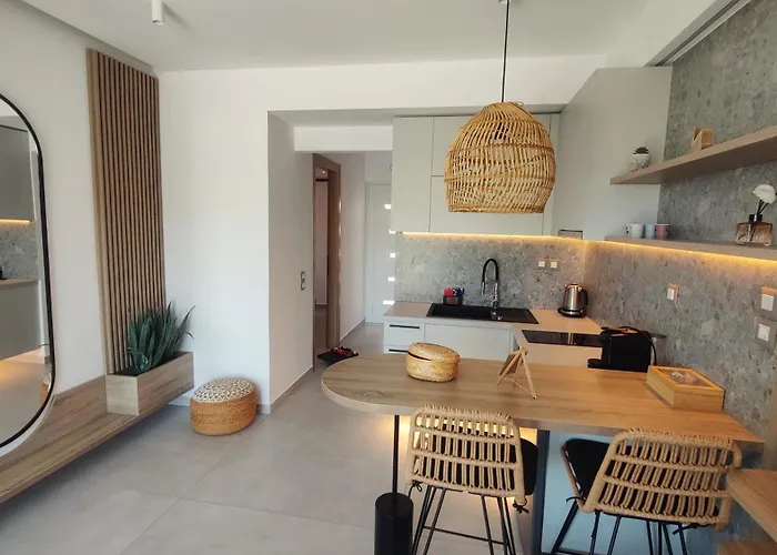 Aelia Apartments Makrýgialos