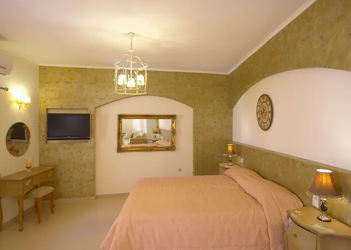 Casa Moazzo Suites And Apartments Rethymno
