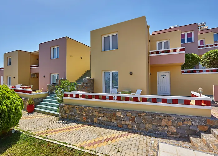 Everest Apartments And Suites Stalida