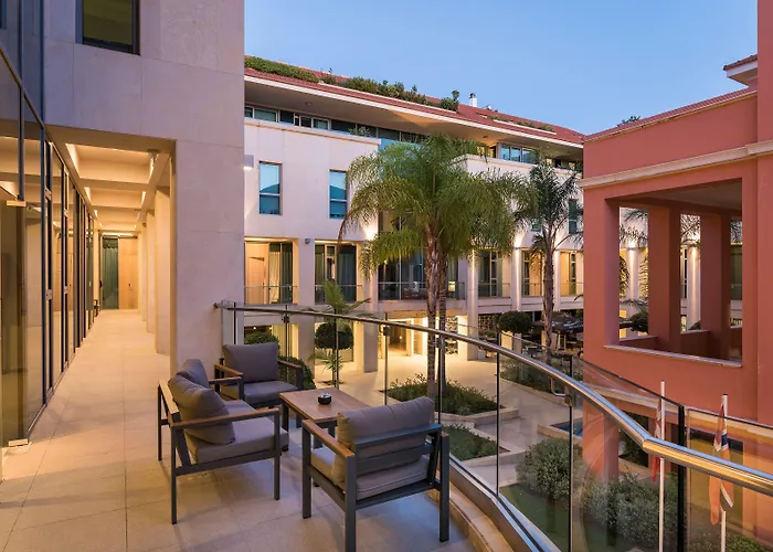 Trianon Luxury Apartments&Suites La Canea