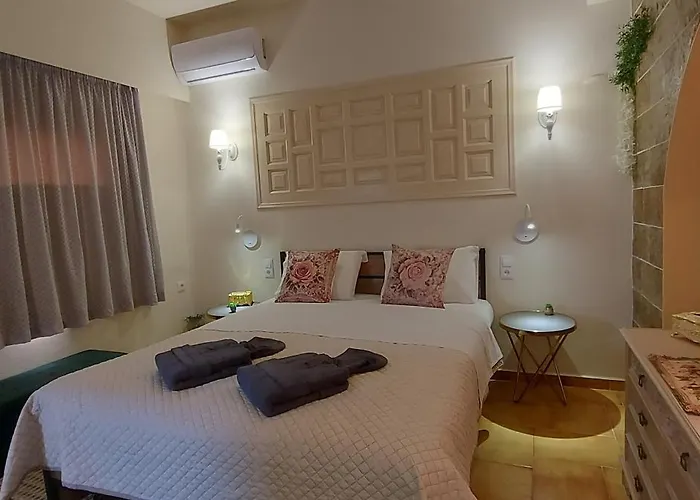 Tsaner Apartment And Rooms Matala