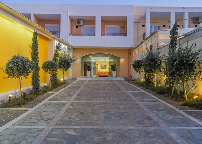 Matthias Hotel Apartments Adelianos Kampos